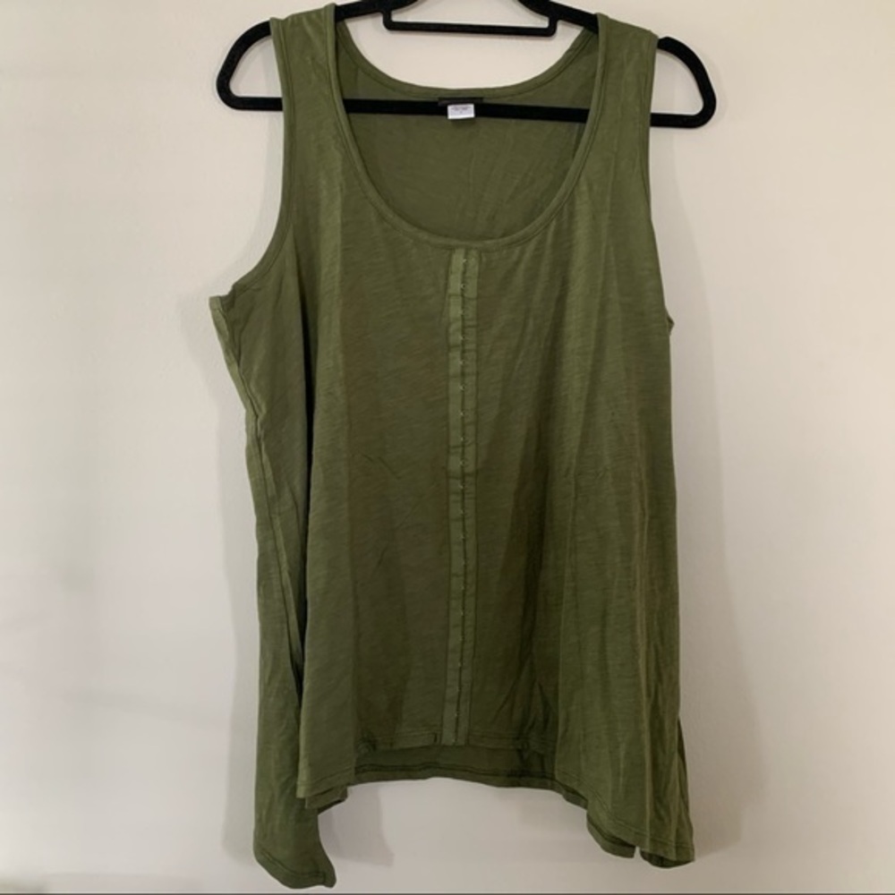 Torrid size 1 green shark bite tank